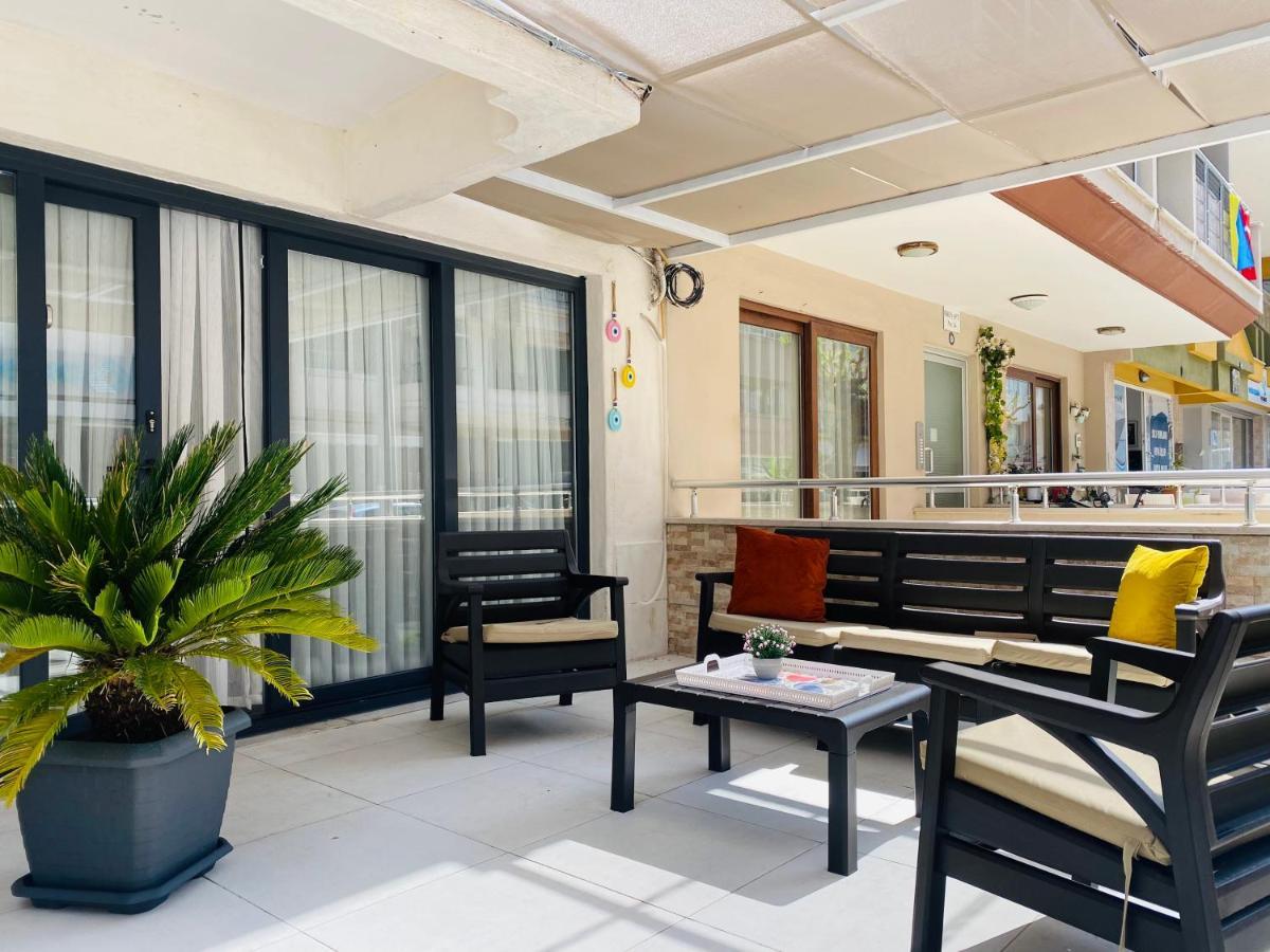 Ezgi'S Apartment With Terrace In Marmaris Exterior photo