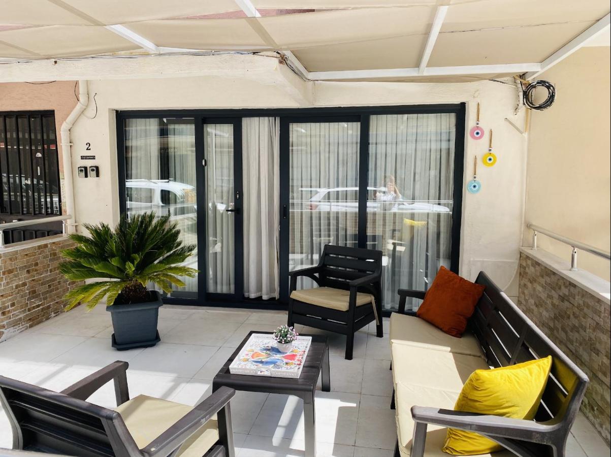 Ezgi'S Apartment With Terrace In Marmaris Exterior photo